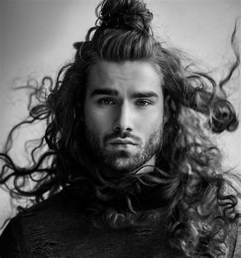 55 Coiffures pour hommes aux cheveux longs